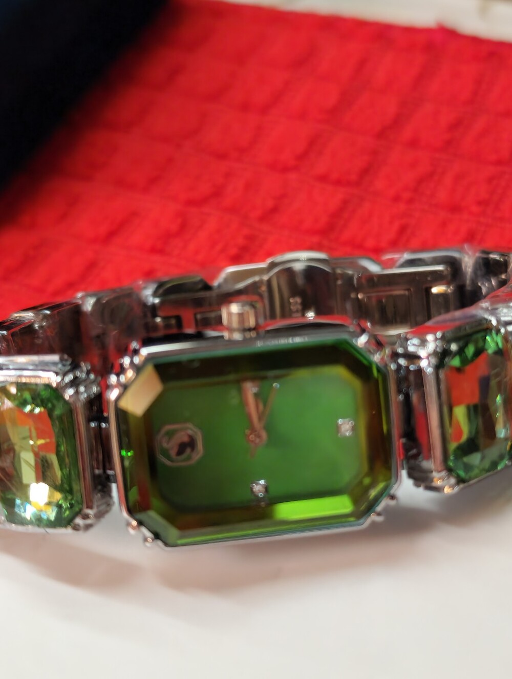 Swarovski Swan Watch - Picture 2 of 16